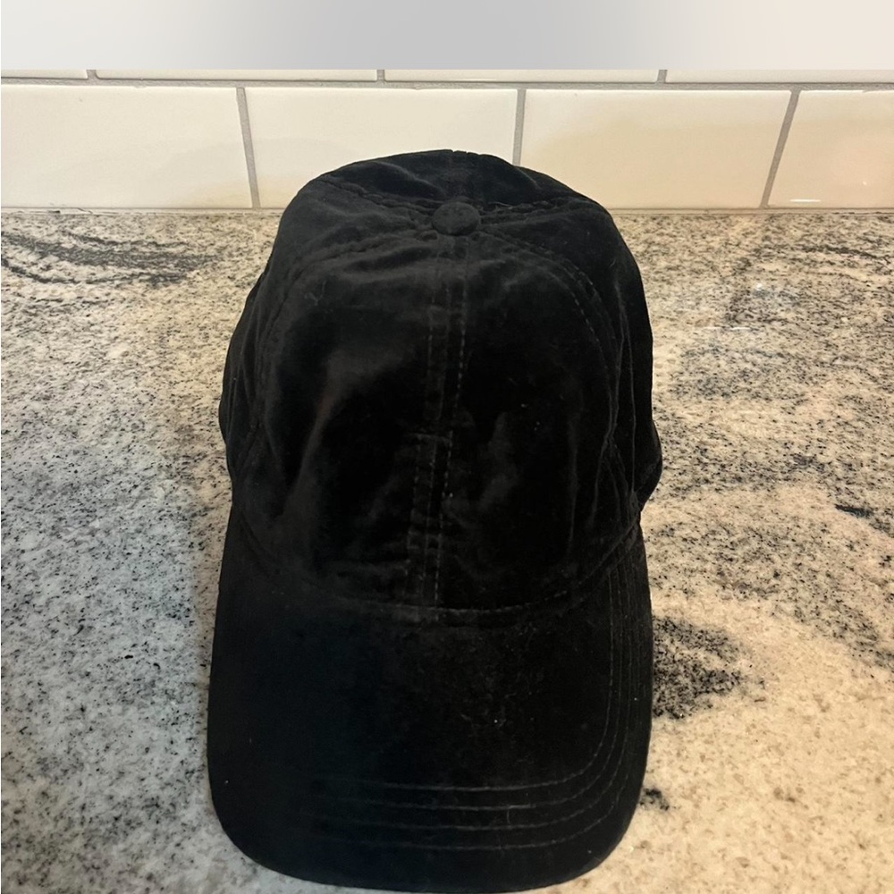 New Era Sleek Black Hat